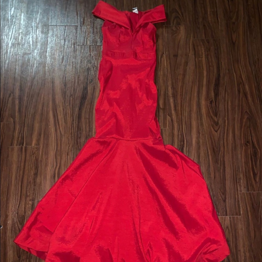 Red prom dress
